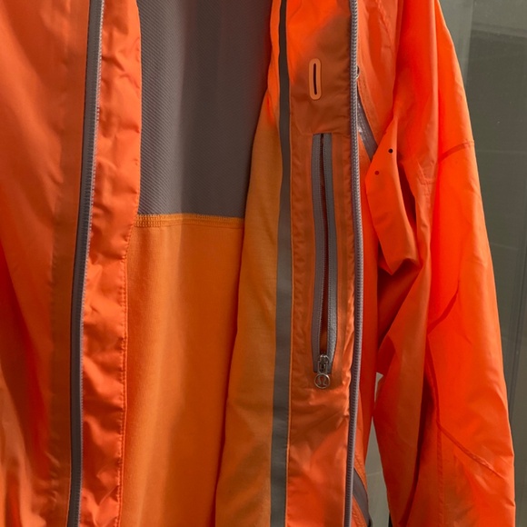 Lululemon Athletica Rain Jacket - Picture 6 of 8